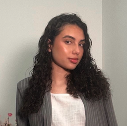 Portrait de Clara, animatrice Mydressin